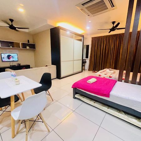 Ola Studio Penang Apartment George Town Bagian luar foto