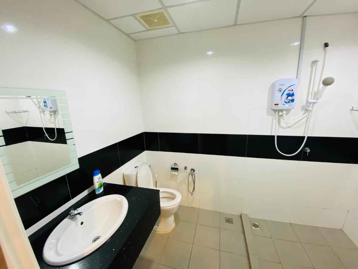 Ola Studio Penang George Town Bagian luar foto